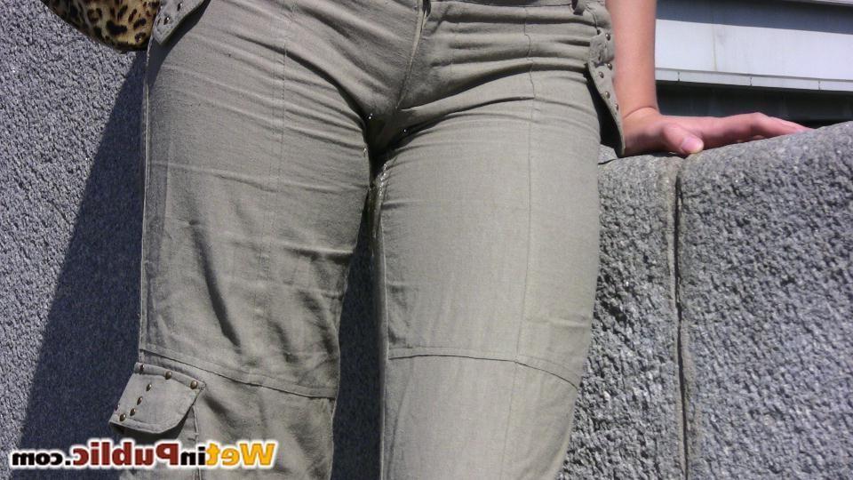 14P Chick wets herself enjoying a feeling of pee trickling down her legs