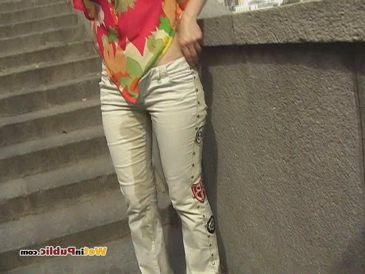15P Totally pee-soaked jeans and shaven pussy of an ablush public pisser
