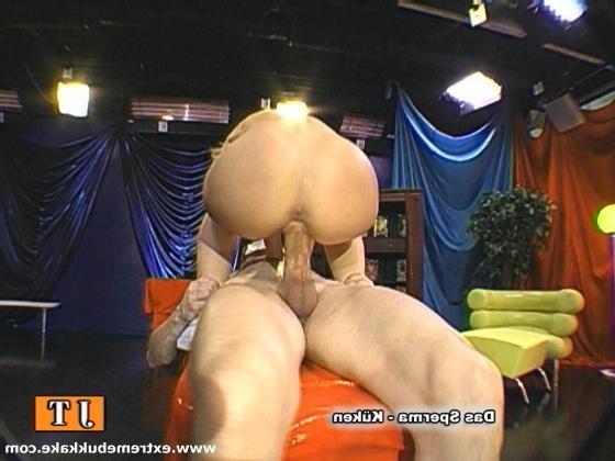 20P Extreme Bukkake orgy with two extreme sexy chicks