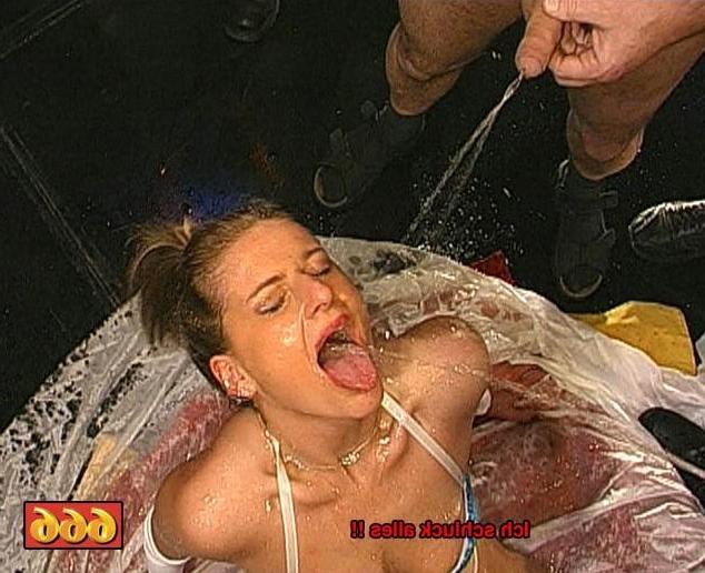20P Messy hot pissing bukkake orgy with sexy pissloving babes