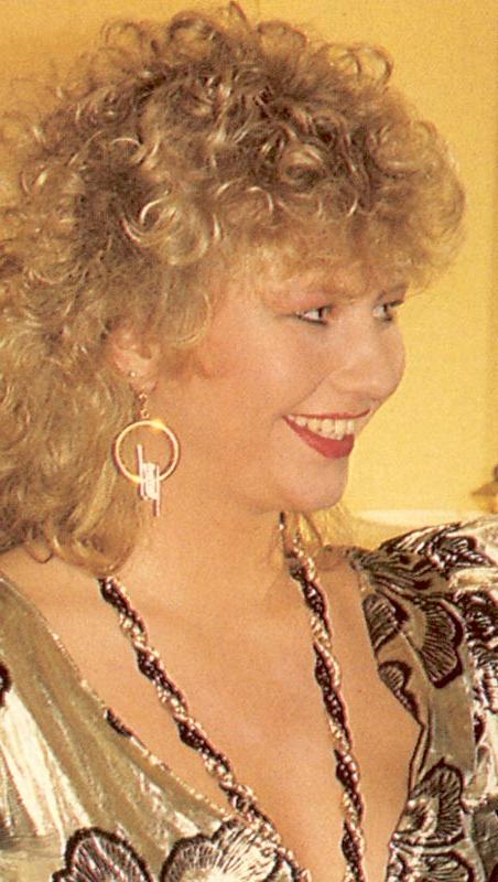 16P Blonde seventies lady pleasing two big weeners