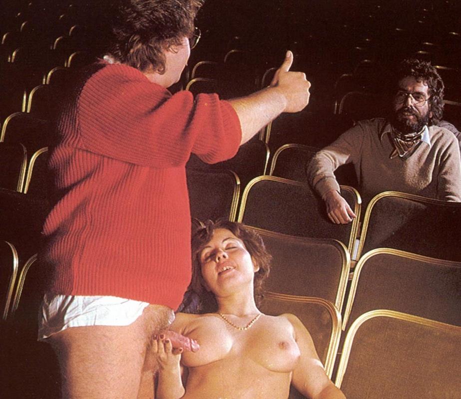 16P Seventies chick fucked in the cinema during a movie