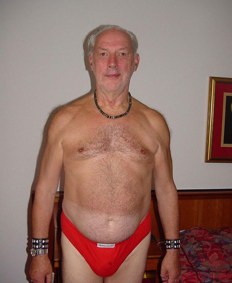 16P Old fart fucking a cute teenie in stockings
