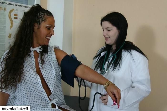 16P Big tits black beauty gyno exam and ass injection