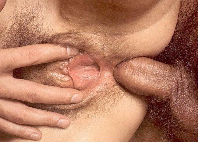 16P Retro mom fucked in her pussy by two old guys