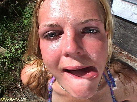 15P Crazy blonde babe drinking pee