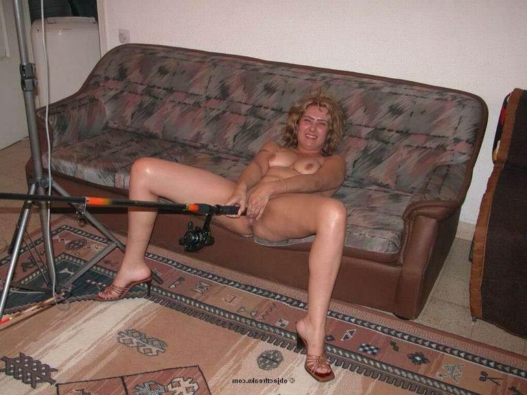 16P Amateur masturbation with a fishing rod