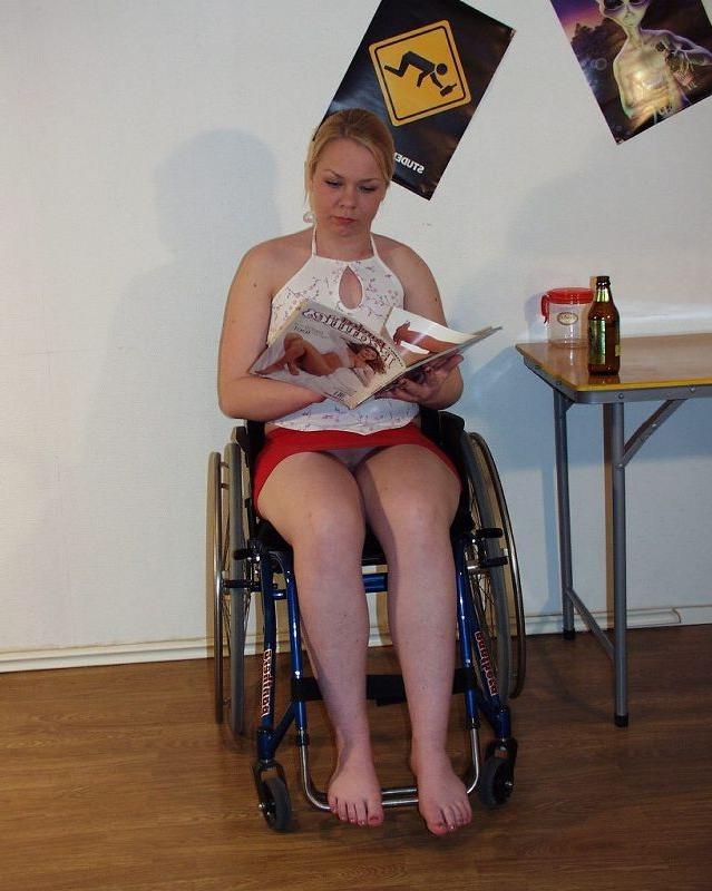 15P Wheelchair bound cutie masturbates
