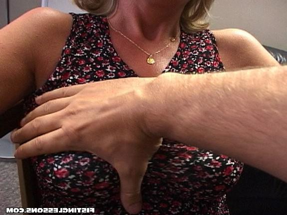 15P Kinky pussy fisting skank