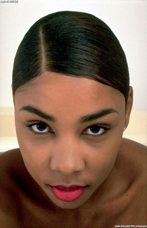 15P dark skinned jennifer shows her sexy curvery hairy goodies
