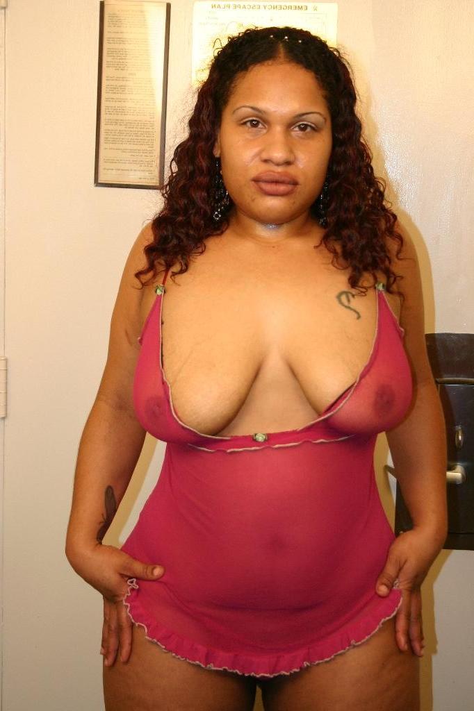16P Huge and horny ebony BBW Mia Moore takes deep pussy pounding from a black dong
