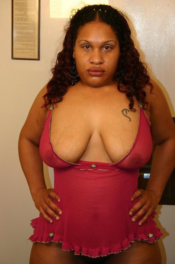 16P Huge and horny ebony BBW Mia Moore takes deep pussy pounding from a black dong