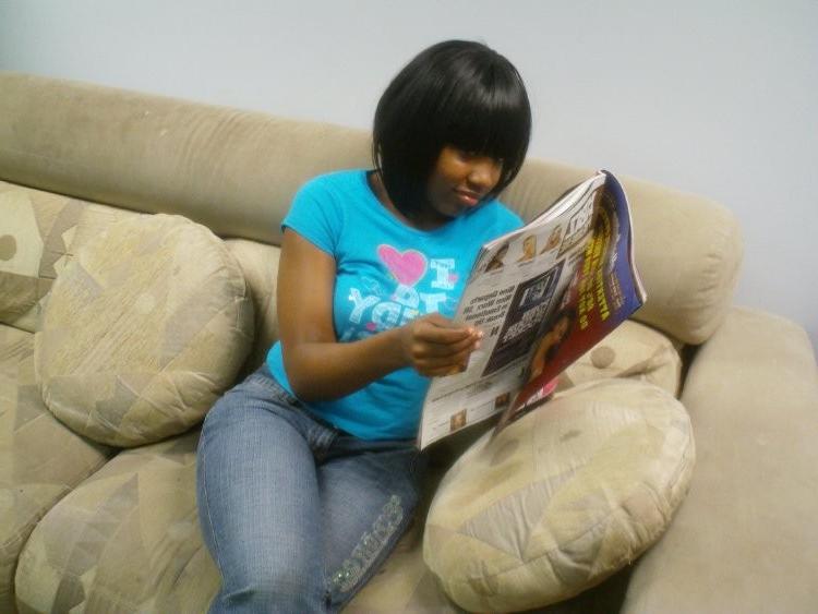 16P Amateur black girlfriend is shy at first but then she takes her clothes off