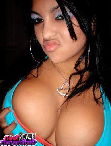 15P Cute black teen girlfriends posing