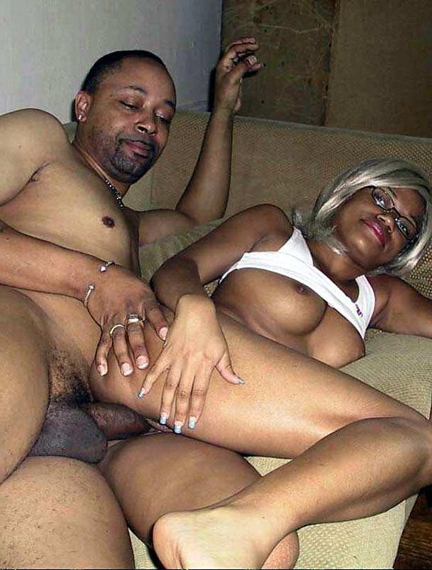 16P Black babe gets hard fucked sex and does blowjob