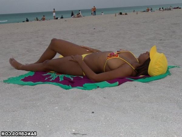 15P black chick gets picked up at the beach then reamed by white guy