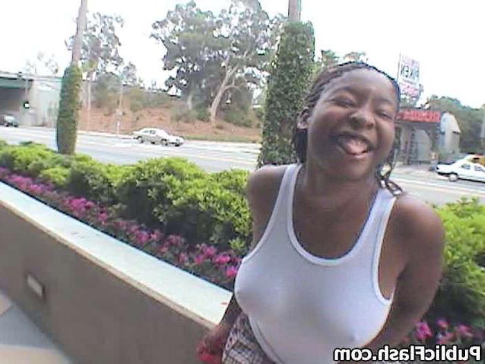 16P Curvy Black Booty Flasher Bares Big Boobs and Butt in Public