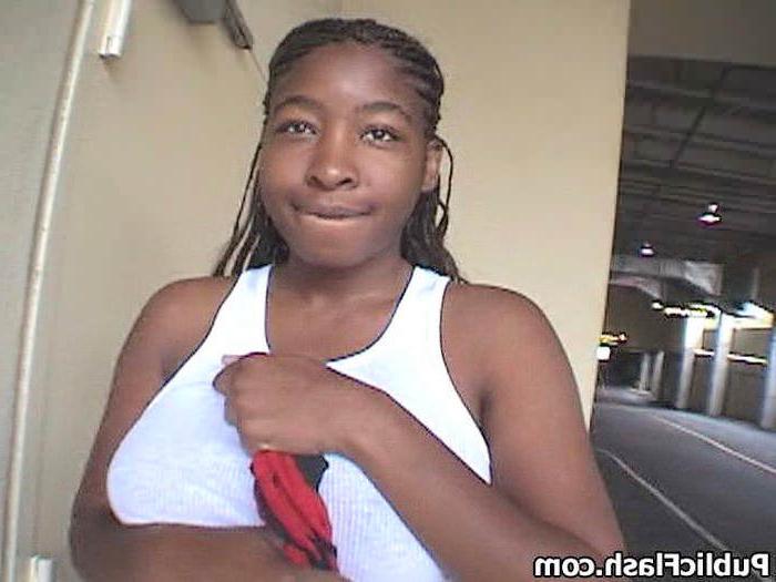 16P Curvy Black Booty Flasher Bares Big Boobs and Butt in Public