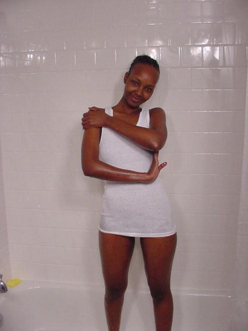 15P Firm Round Ass Shaved Black Amateur Shower Tease
