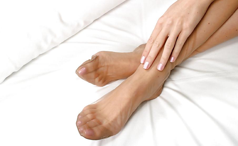 25P Paula nylon feet 9