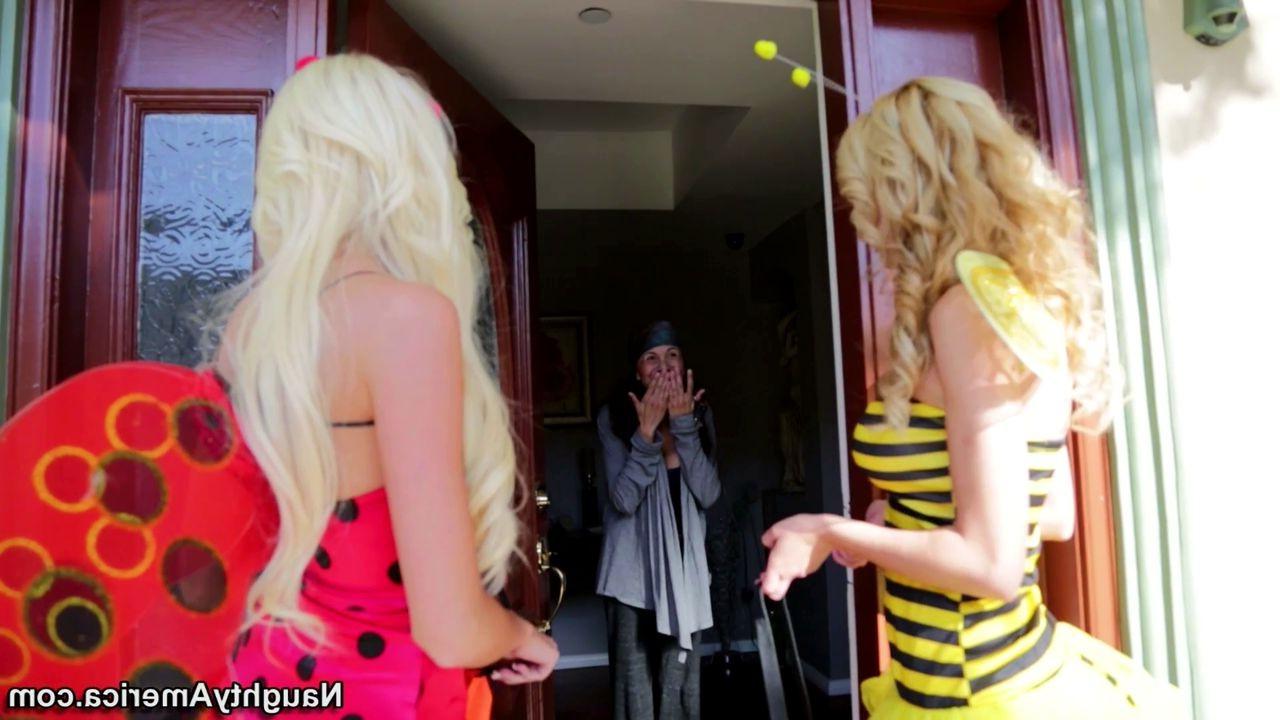 16P Jessie Rogers und Rikki Six bei einer Halloween-Orgie