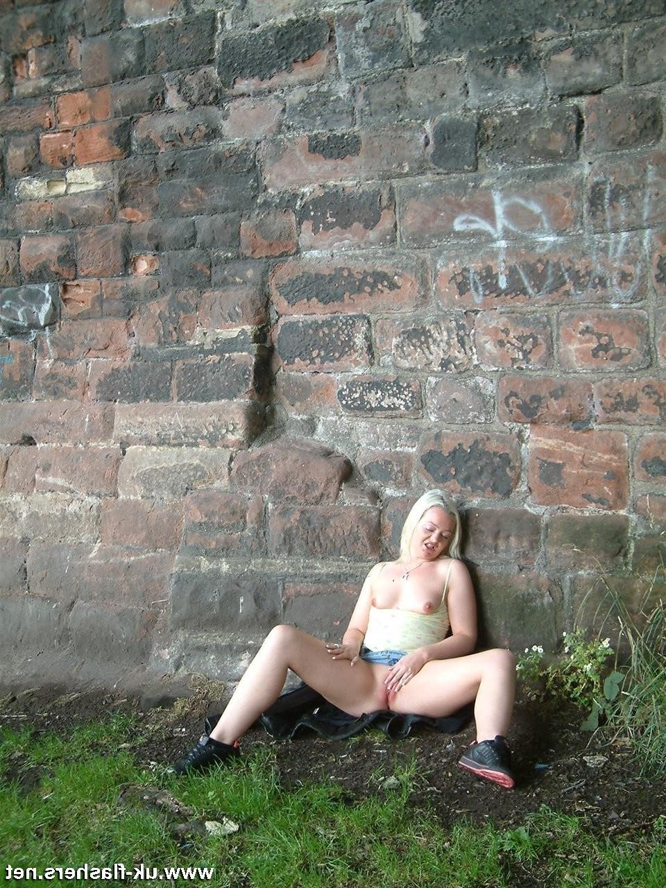 16P Donna Denniere Masturbating in Public