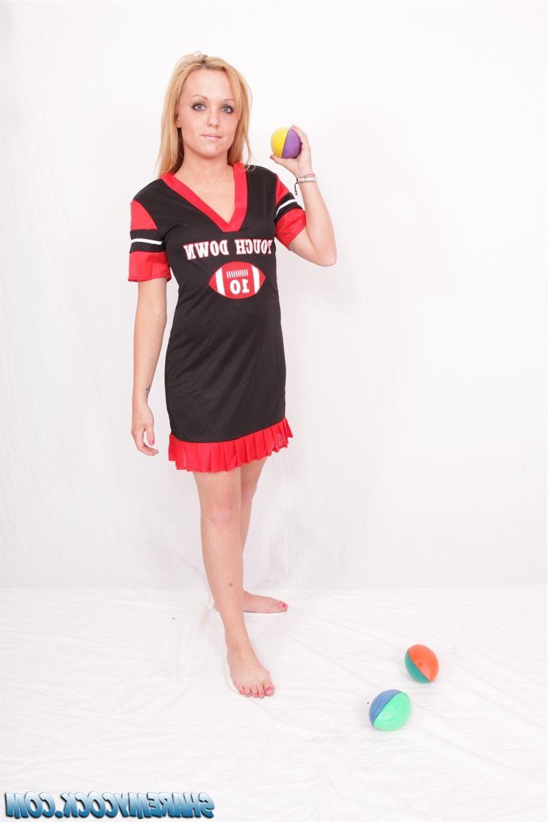 16P Lexi Swallow and Heather give head in sports outfits