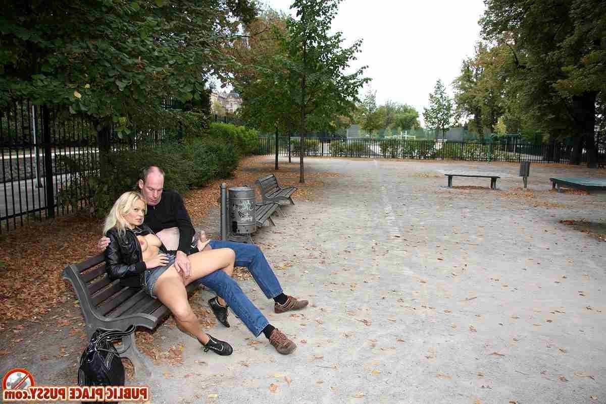 14P Blonde getting dirty in public
