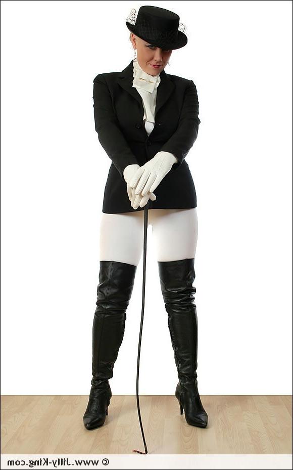 15P Elegant uniform lady Jilly King