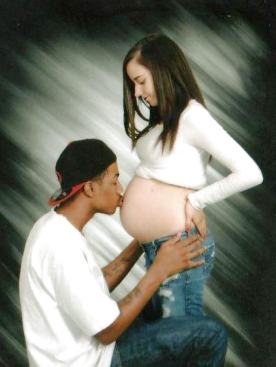 25P She's Only Into Black Guys - Edition #10
