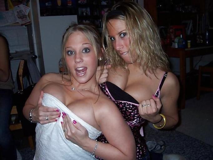 21P Who likes cleavage?
