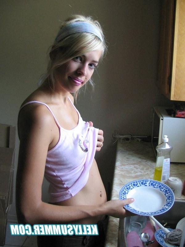 15P gorgeous blondie shows her goody parts in the kitchen