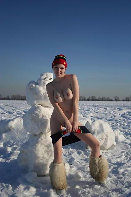 19P babe redhead nipple stiffness
