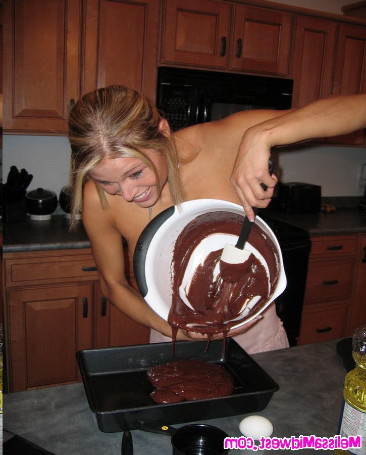 15P Blonde hottie playing around in kitchen