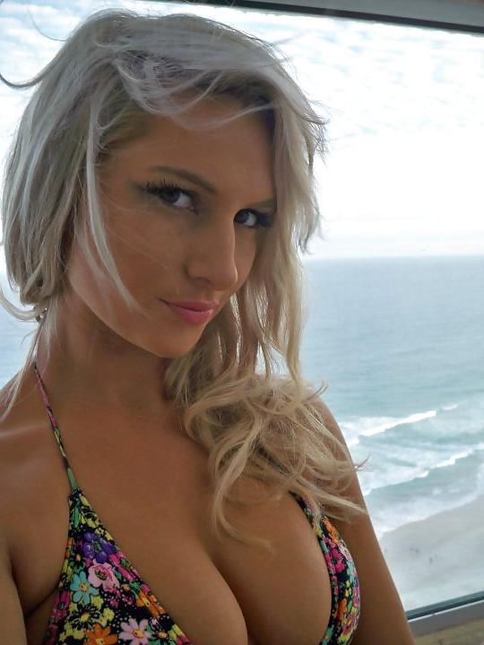 17P Hot British teen model - Rosie model shots