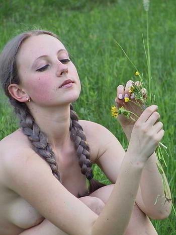 21P Blonde freshman spreads in nature