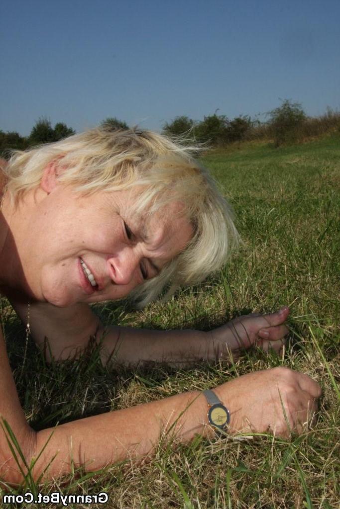16P Hitchhiking Granny Getting A Hard Fuck And A Ride