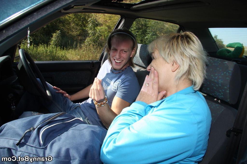 16P Hitchhiking Granny Getting A Hard Fuck And A Ride