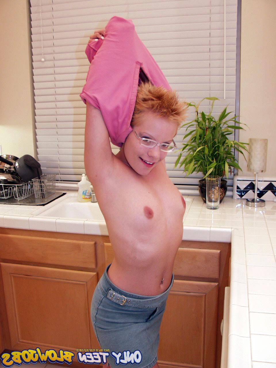 18P Sexy teen babe Emily Da Vinci poses in the kitchen