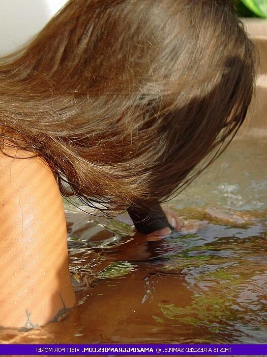 12P Busty Latin Mature Babe Sucking a Big Black Cock 