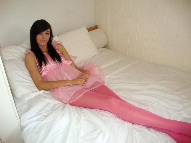 16P Tara Teen in pantyhose