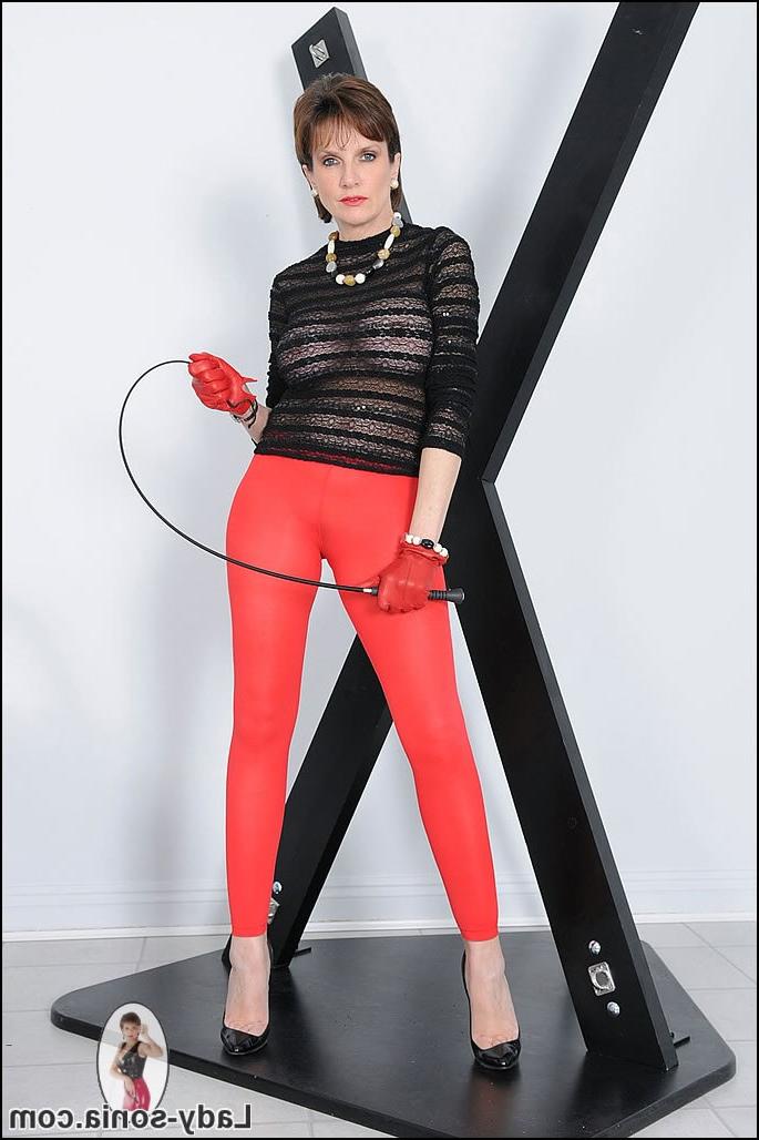 15P Pantyhosed mature