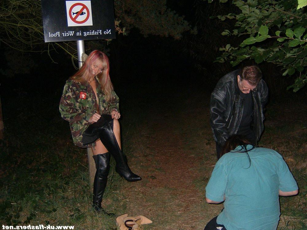 16P Mature public park flashing at night and blondes nude sightseeing