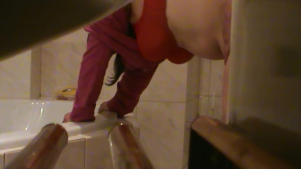 17P Bbw molli im bad heimlich von hinten gefickt 