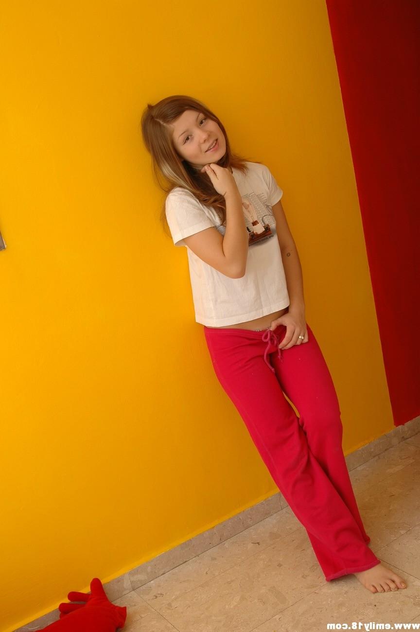 16P Amateur brunette teen striptease