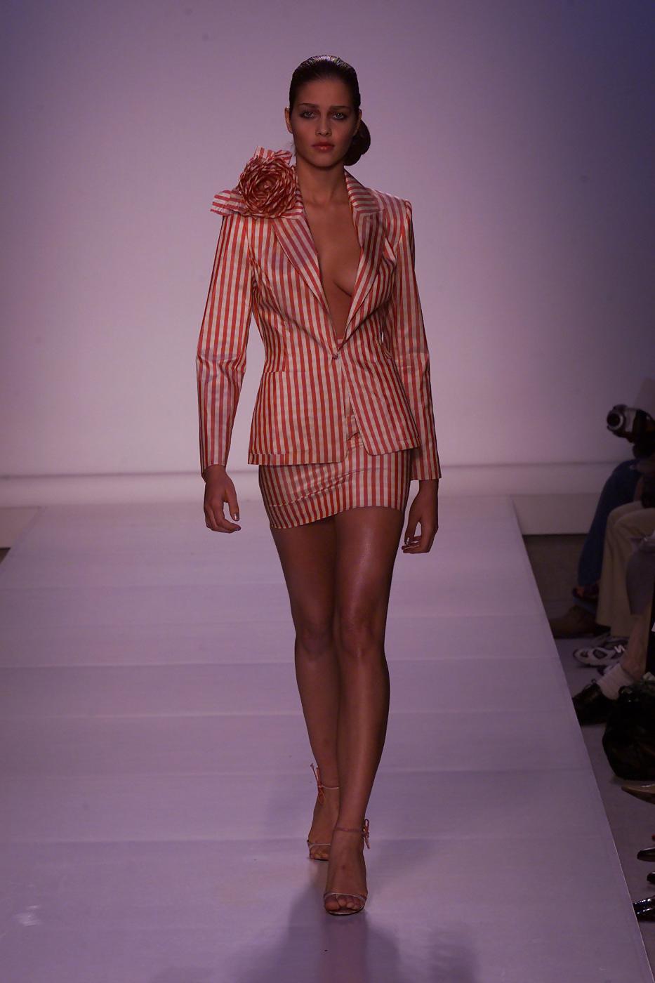 16P Ana Beatriz Barros Classic Runway Boobage  Huge Areolas