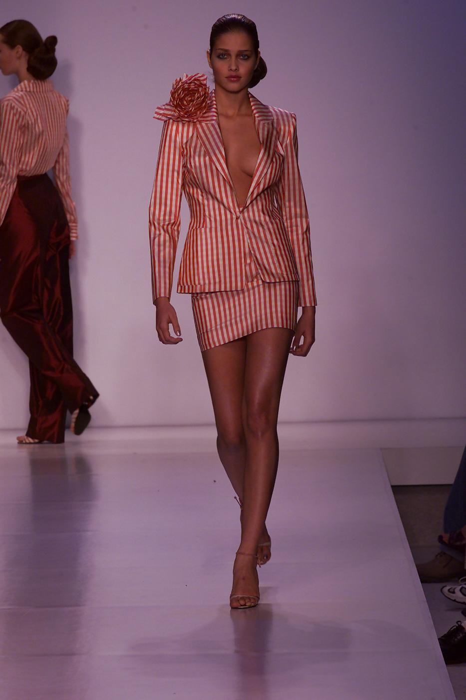 16P Ana Beatriz Barros Classic Runway Boobage  Huge Areolas