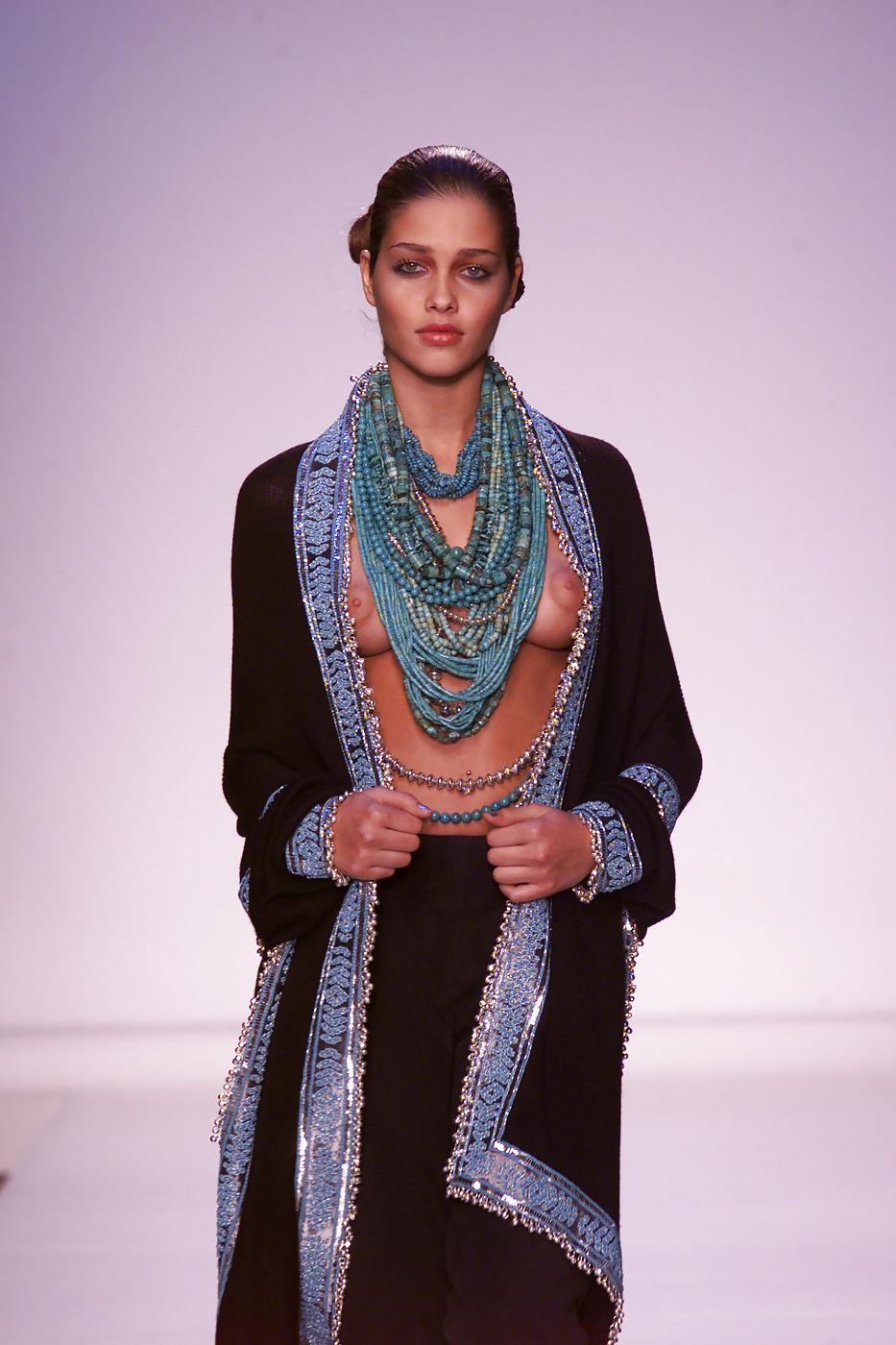 16P Ana Beatriz Barros Classic Runway Boobage  Huge Areolas
