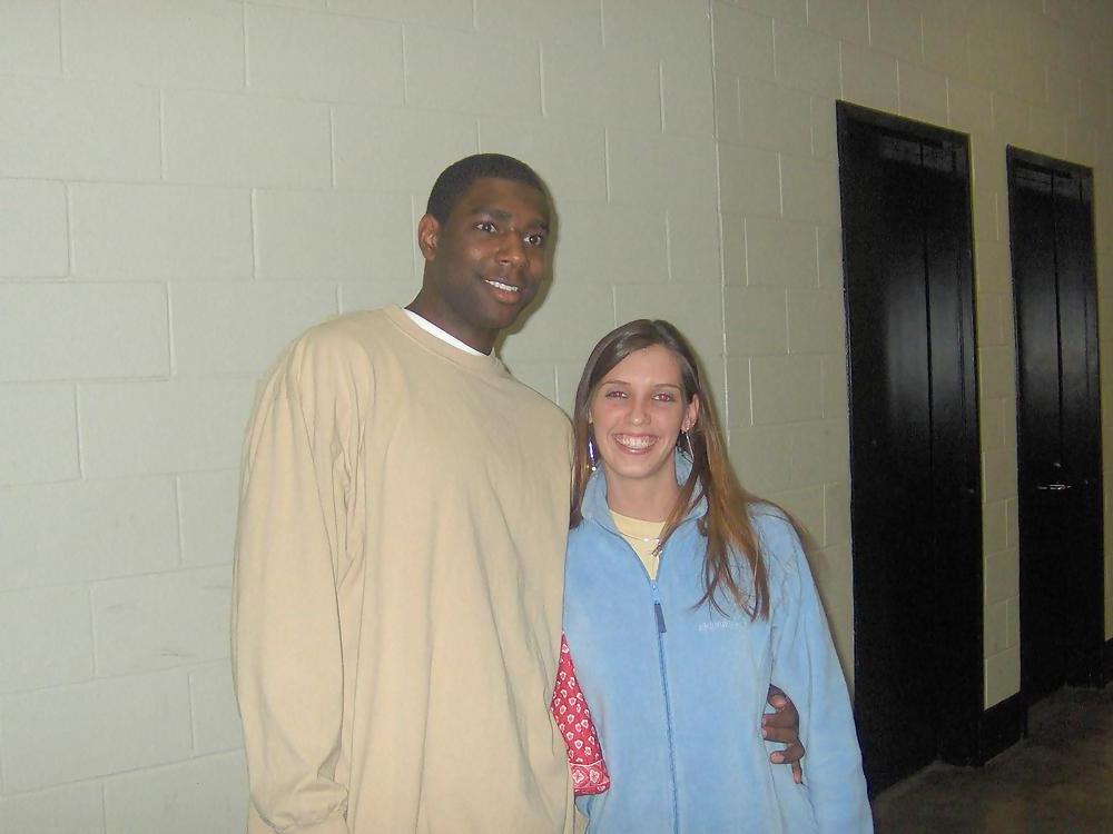 25P She's Only Into Black Guys - Edition #13