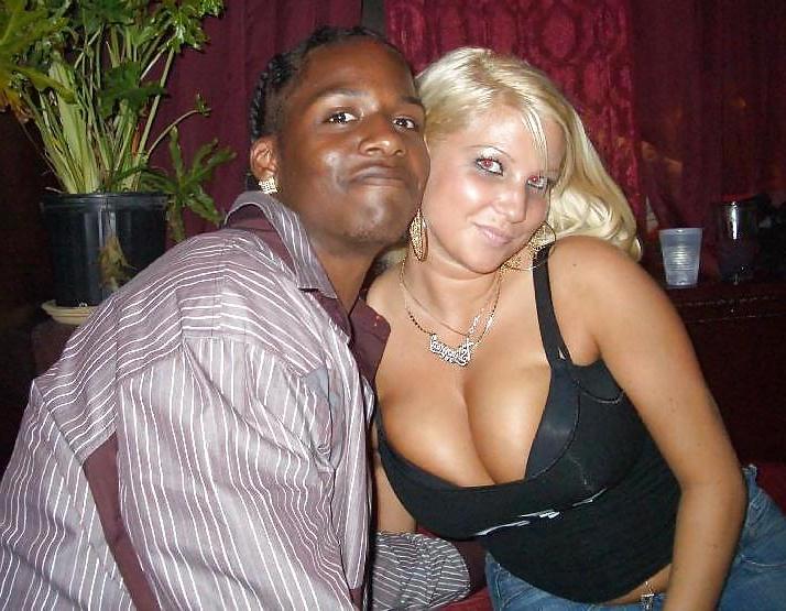 25P She's Only Into Black Guys - Edition #13